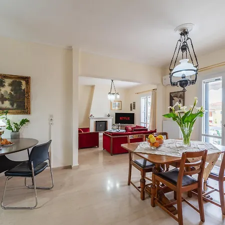 아파트 3bdr Sunny Apartment, Corfu Town Alepou