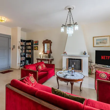 3bdr Sunny Apartment, Corfu Town Alepou