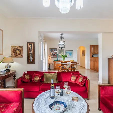 3bdr Sunny Apartment, Corfu Town Alepou