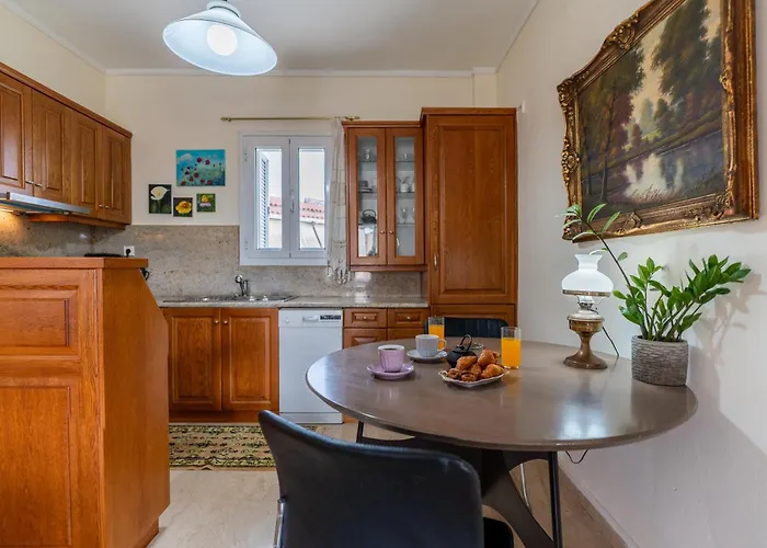 3bdr Sunny Apartment, Corfu Town